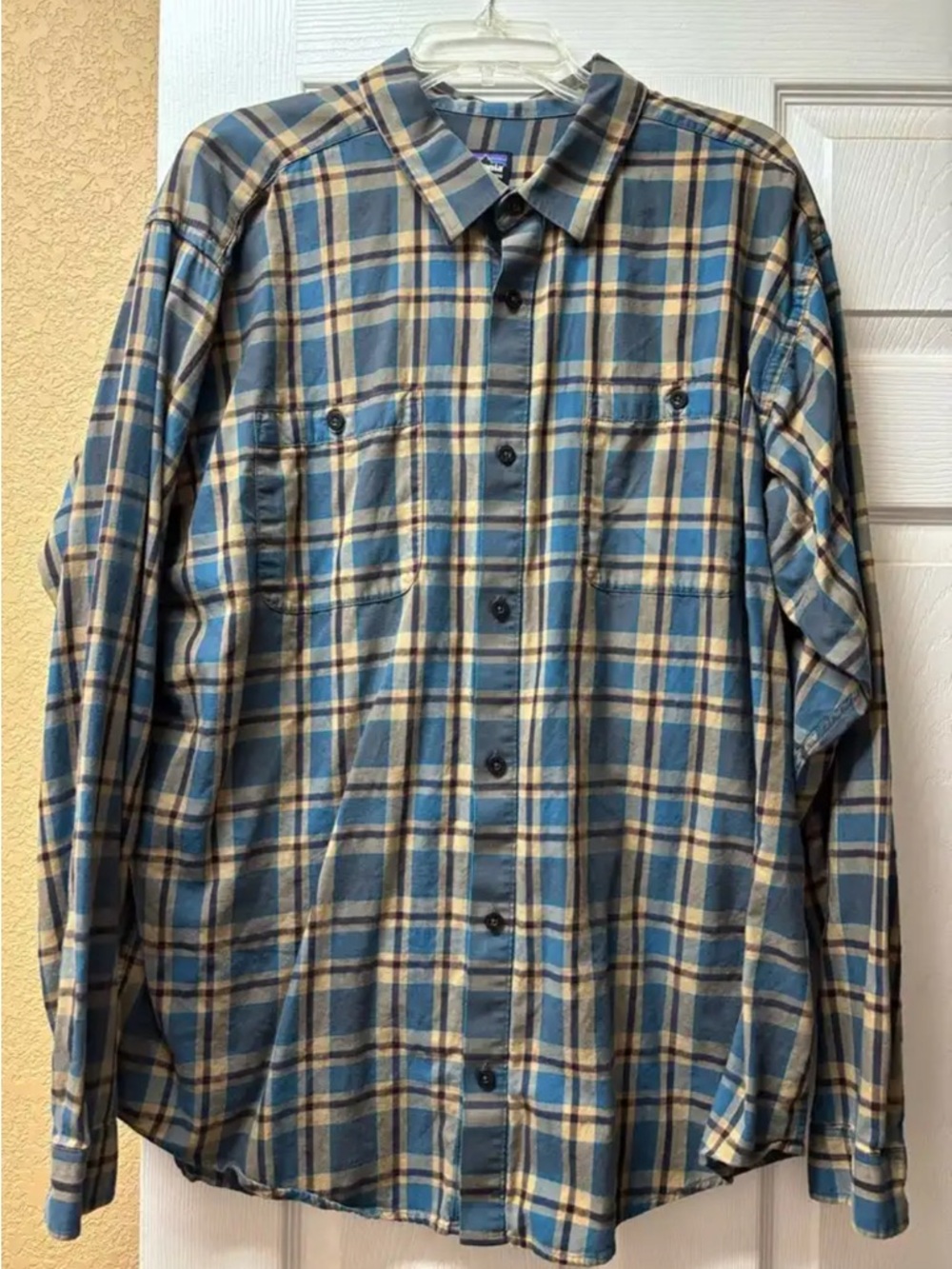 Patagonia Blue and Cream Plaid Organic Cotton Shirt